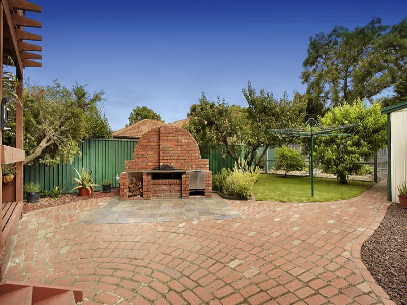 82 Civic Parade, Altona image 2