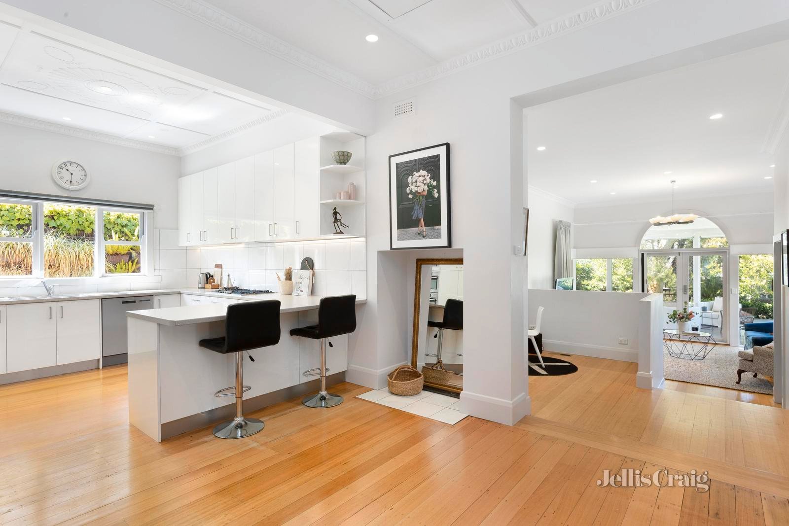 82 Croydon Road, Surrey Hills image 7