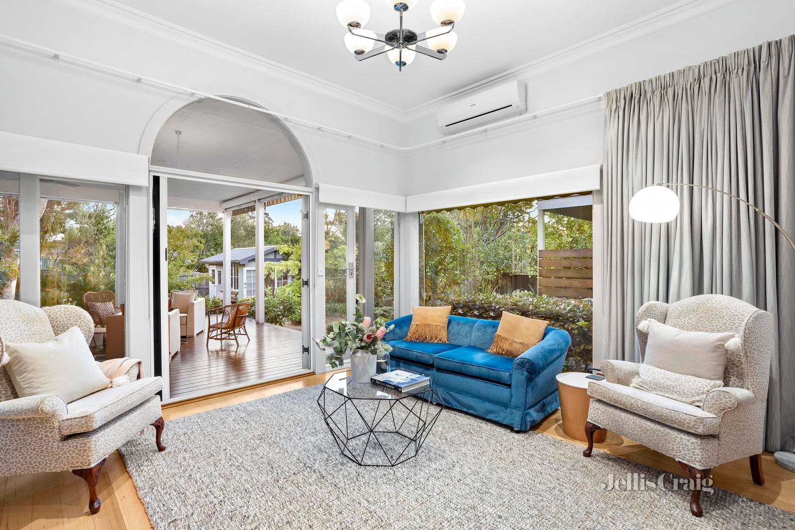 82 Croydon Road, Surrey Hills image 8