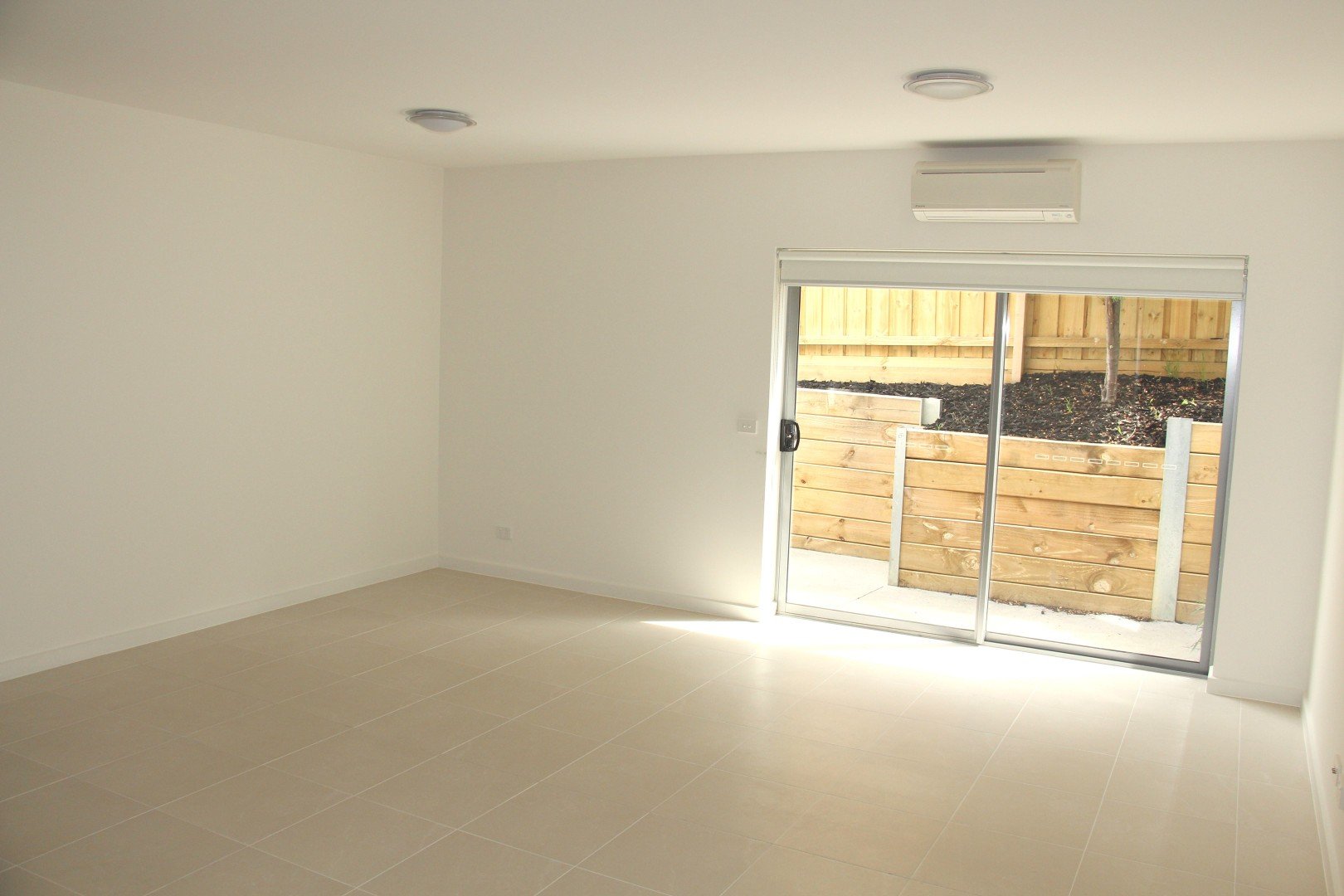 8/2 Cyril Street, Box Hill South image 2