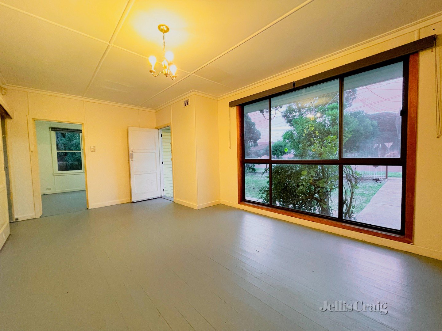 82 Darnley Street, Braybrook image 4