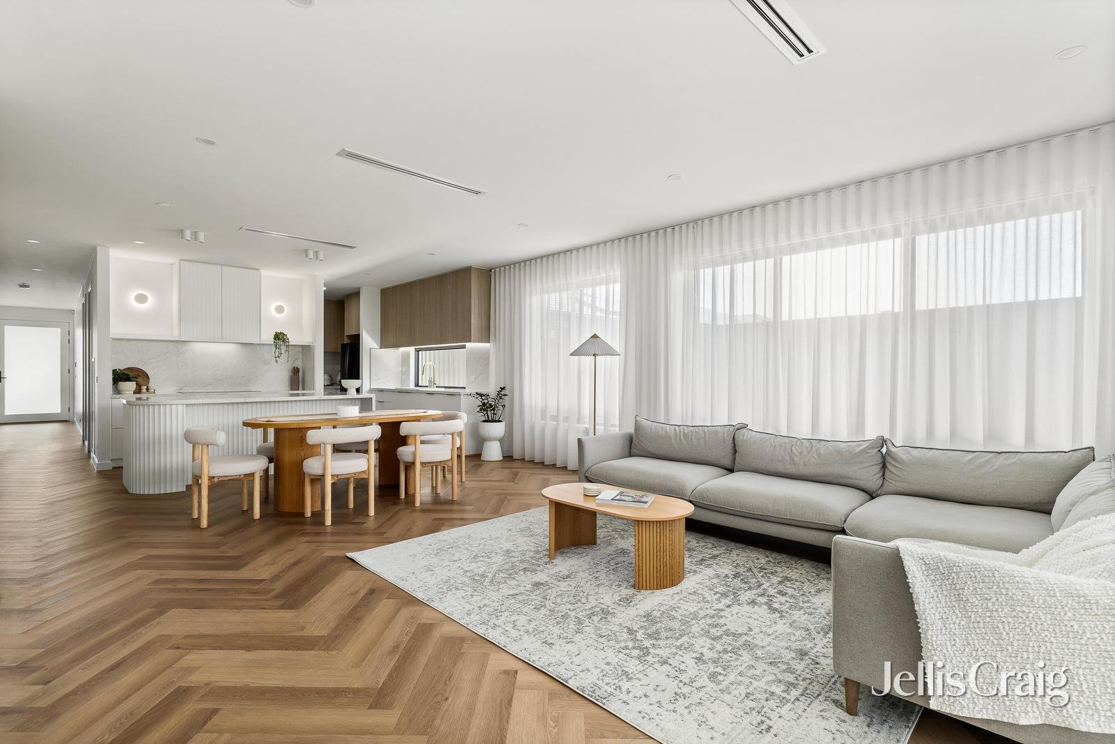 82 Daybreak Vista, Mickleham image 3