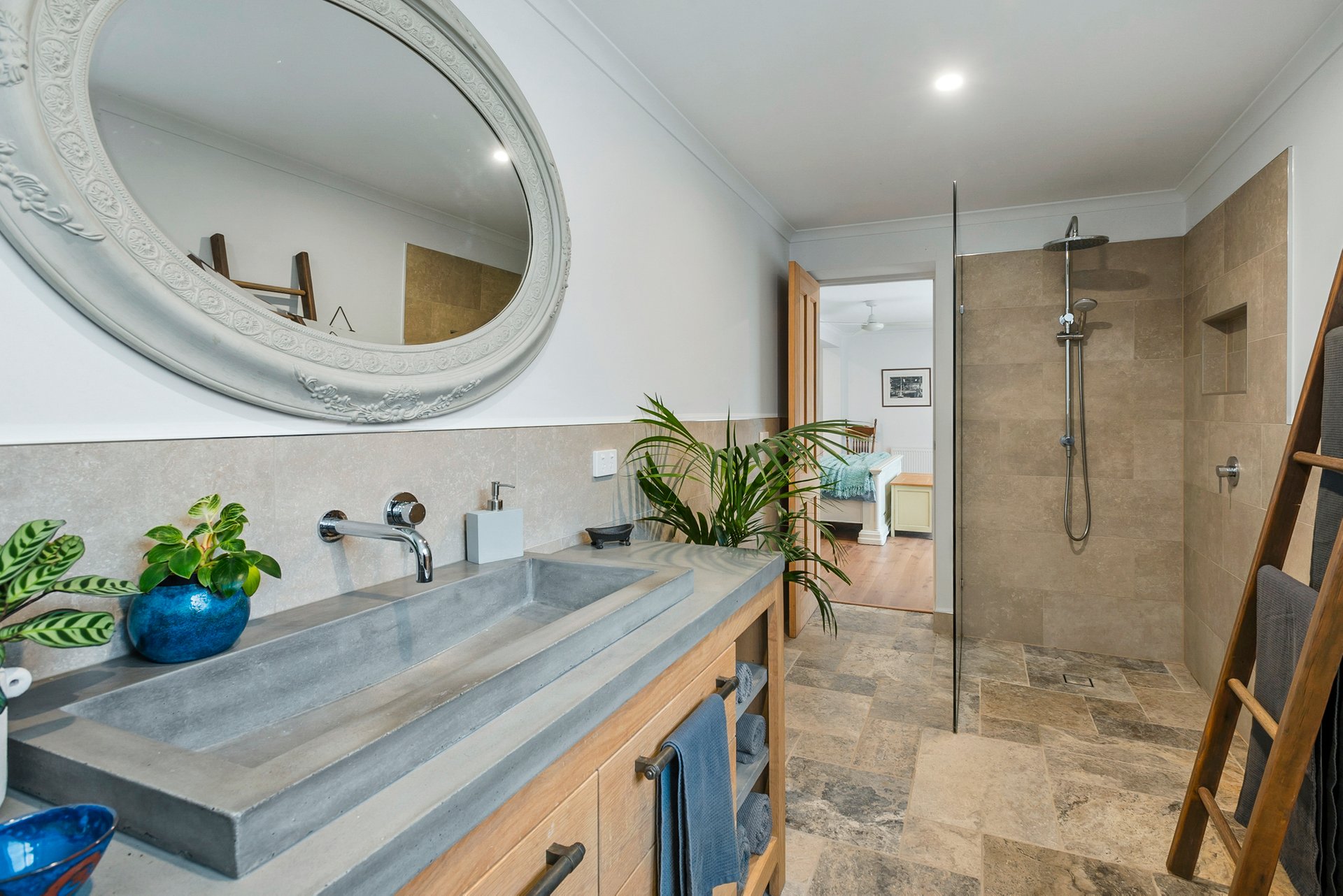 Property Gallery Thumbnail 11