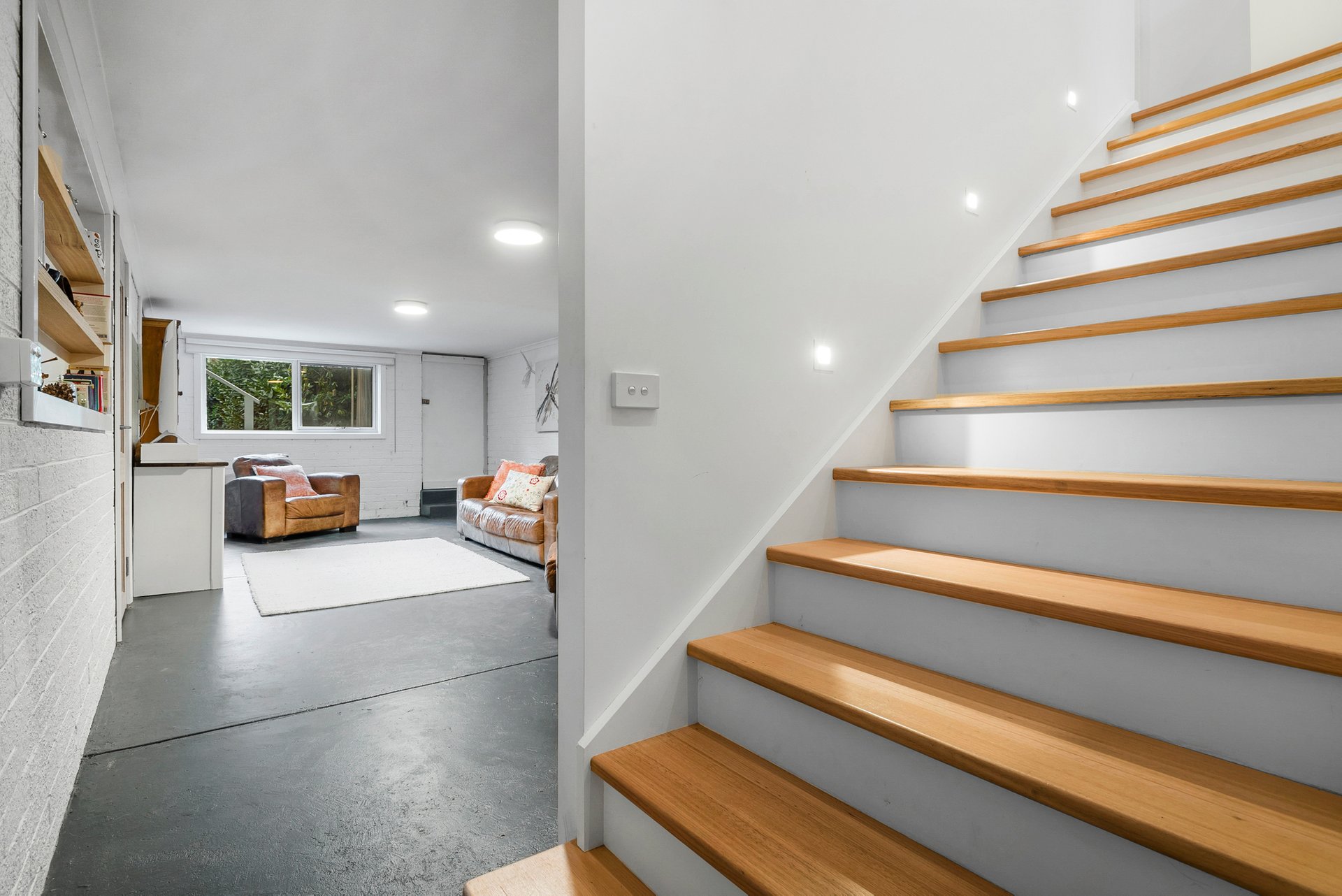 Property Gallery Thumbnail 16