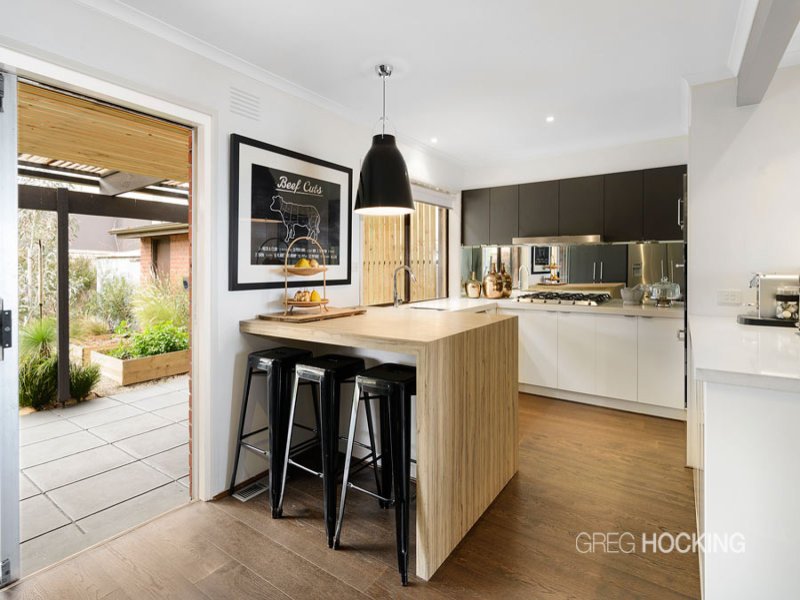 82 Esplanade, Williamstown image 2