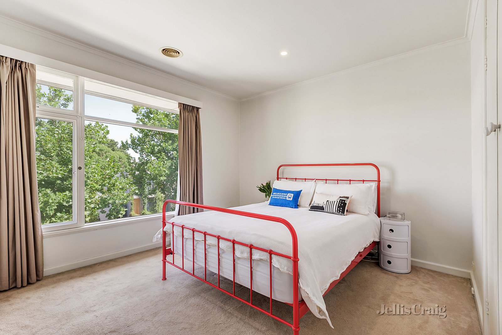 8/2 Grattan Street, Hawthorn image 4