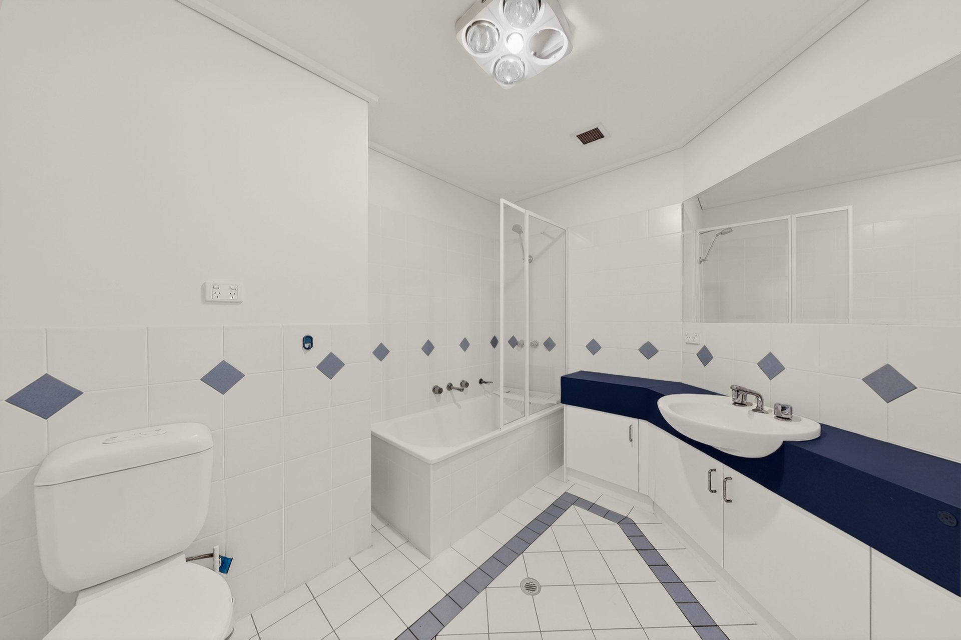 8/2 MacArthur Road, Parkville image 11