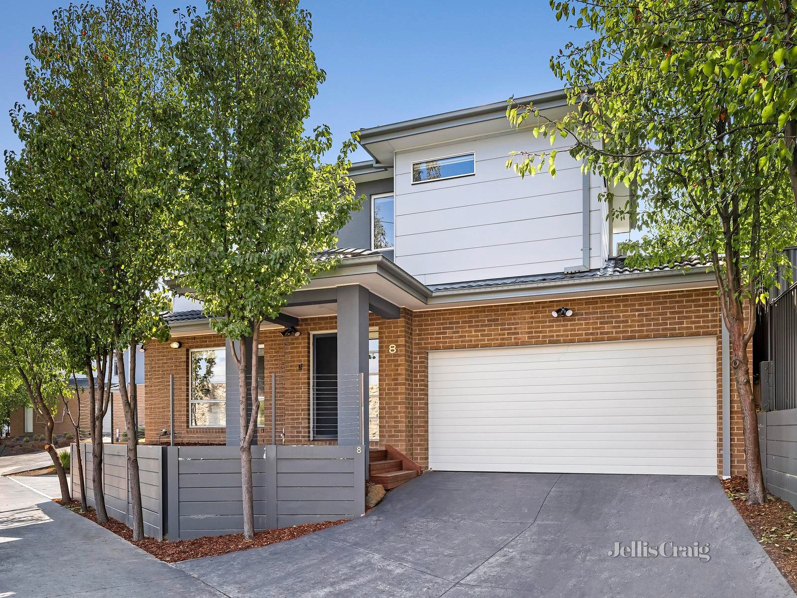 8/2 Mcleod Street, Doncaster image 1