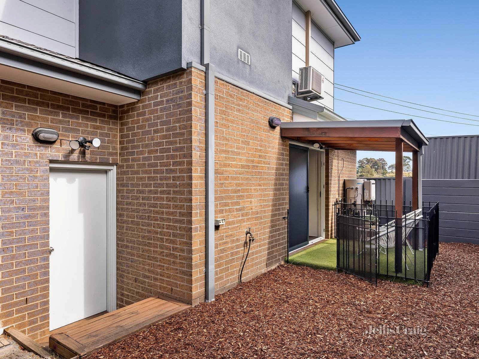8/2 Mcleod Street, Doncaster image 10