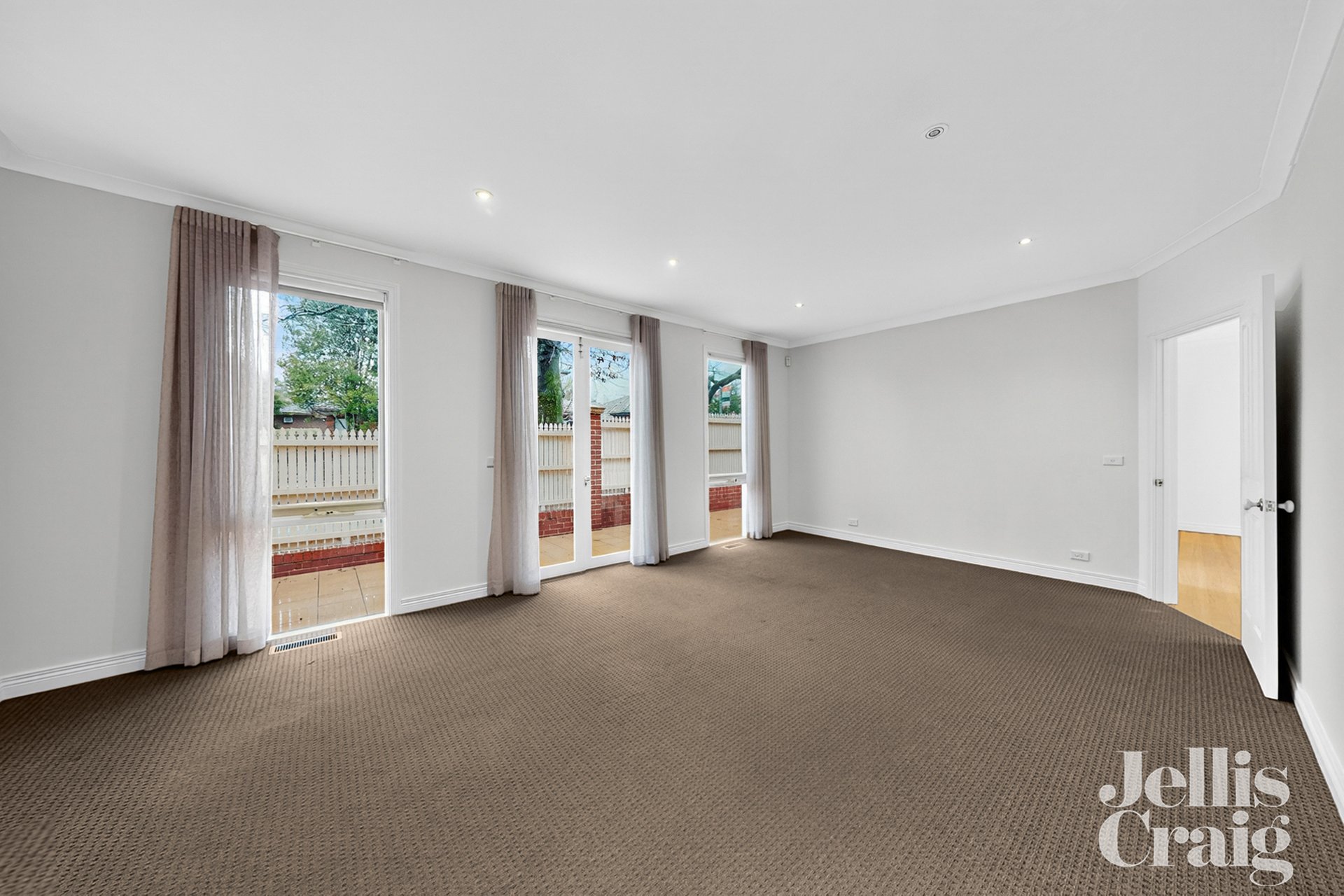 82 Middlesex Road, Surrey&nbsp;Hills image 7