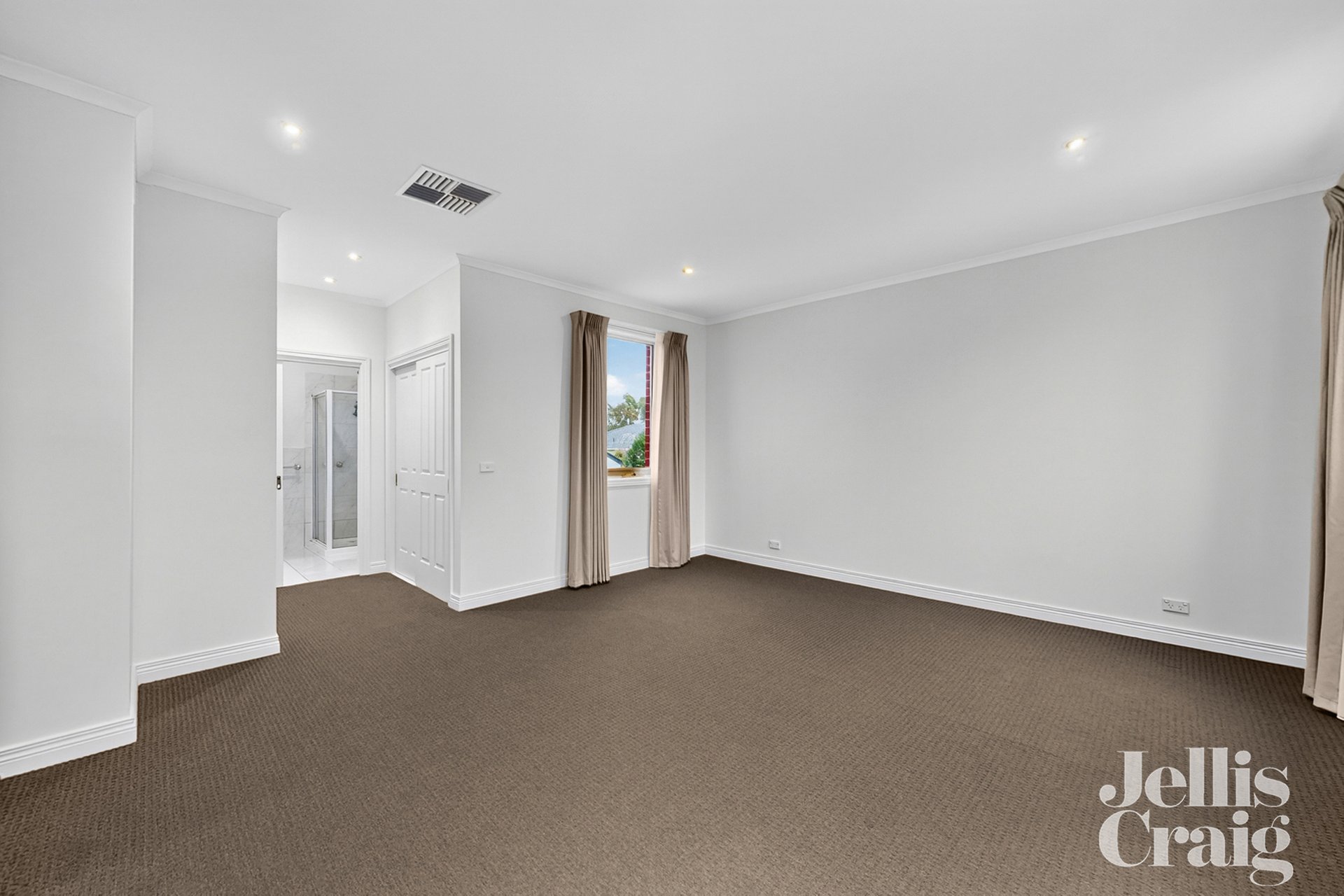 82 Middlesex Road, Surrey&nbsp;Hills image 9