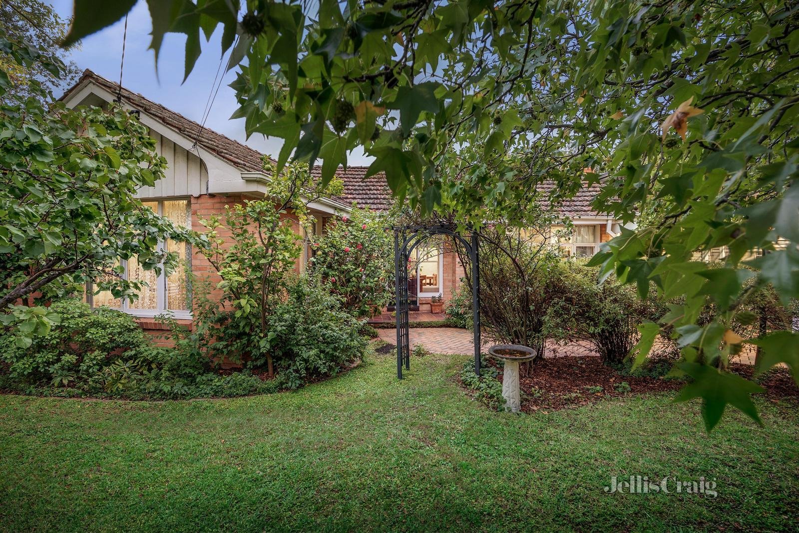 82 Panoramic Road, Balwyn North image 1