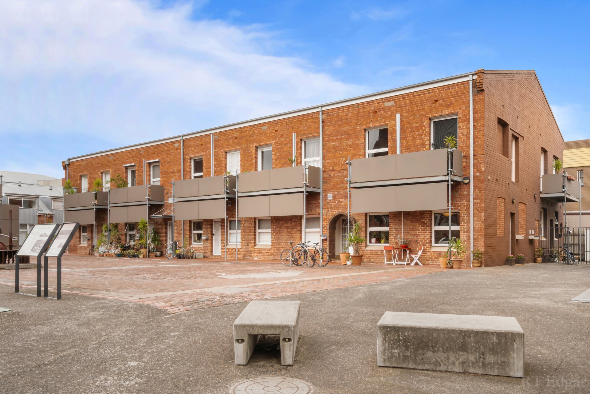 Property Gallery Thumbnail 14