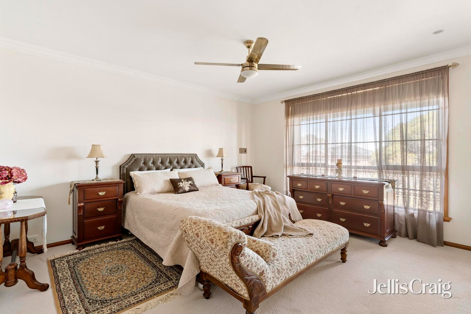 82 Riviera Road, Avondale&nbsp;Heights image 8
