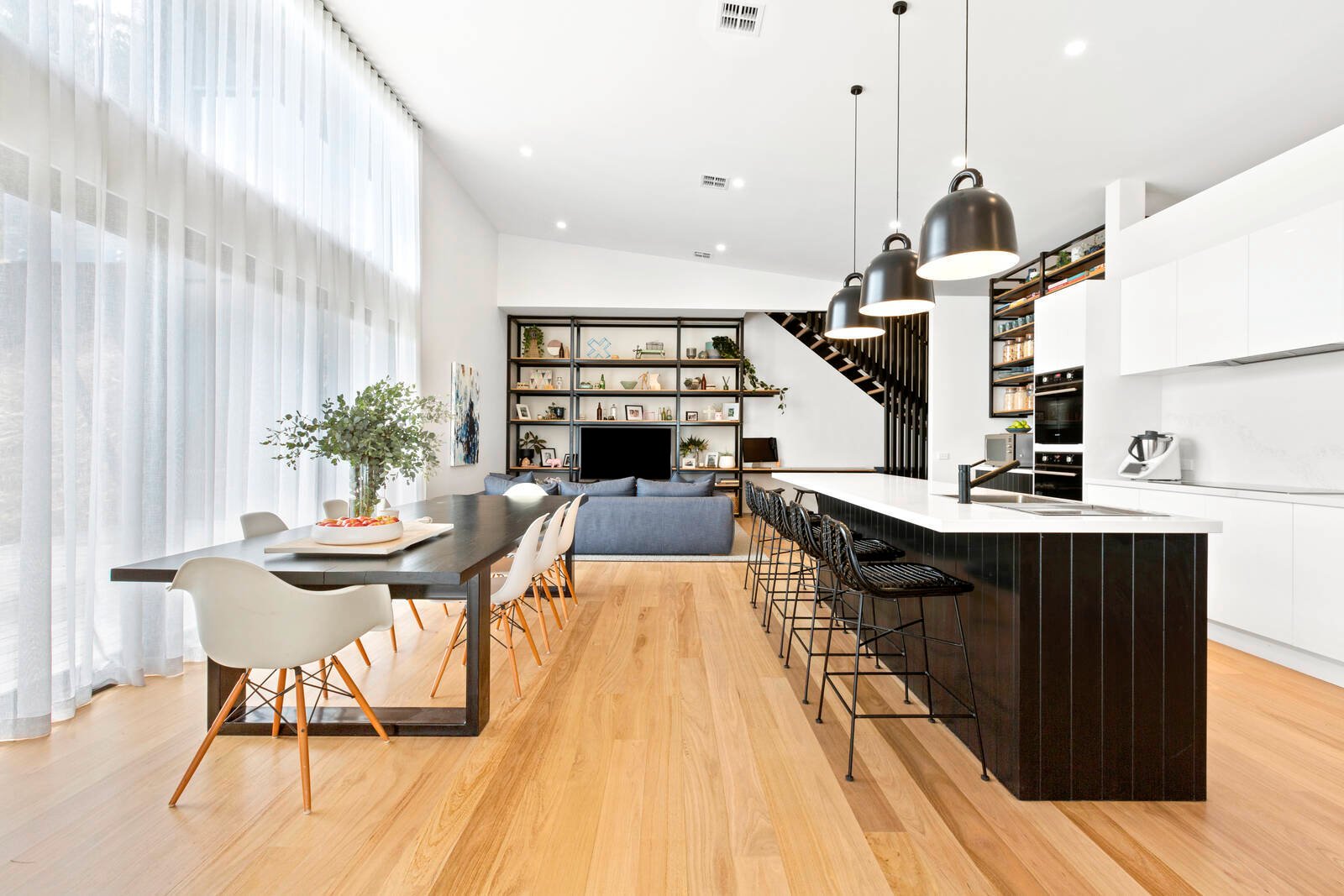 Property Gallery Thumbnail 3