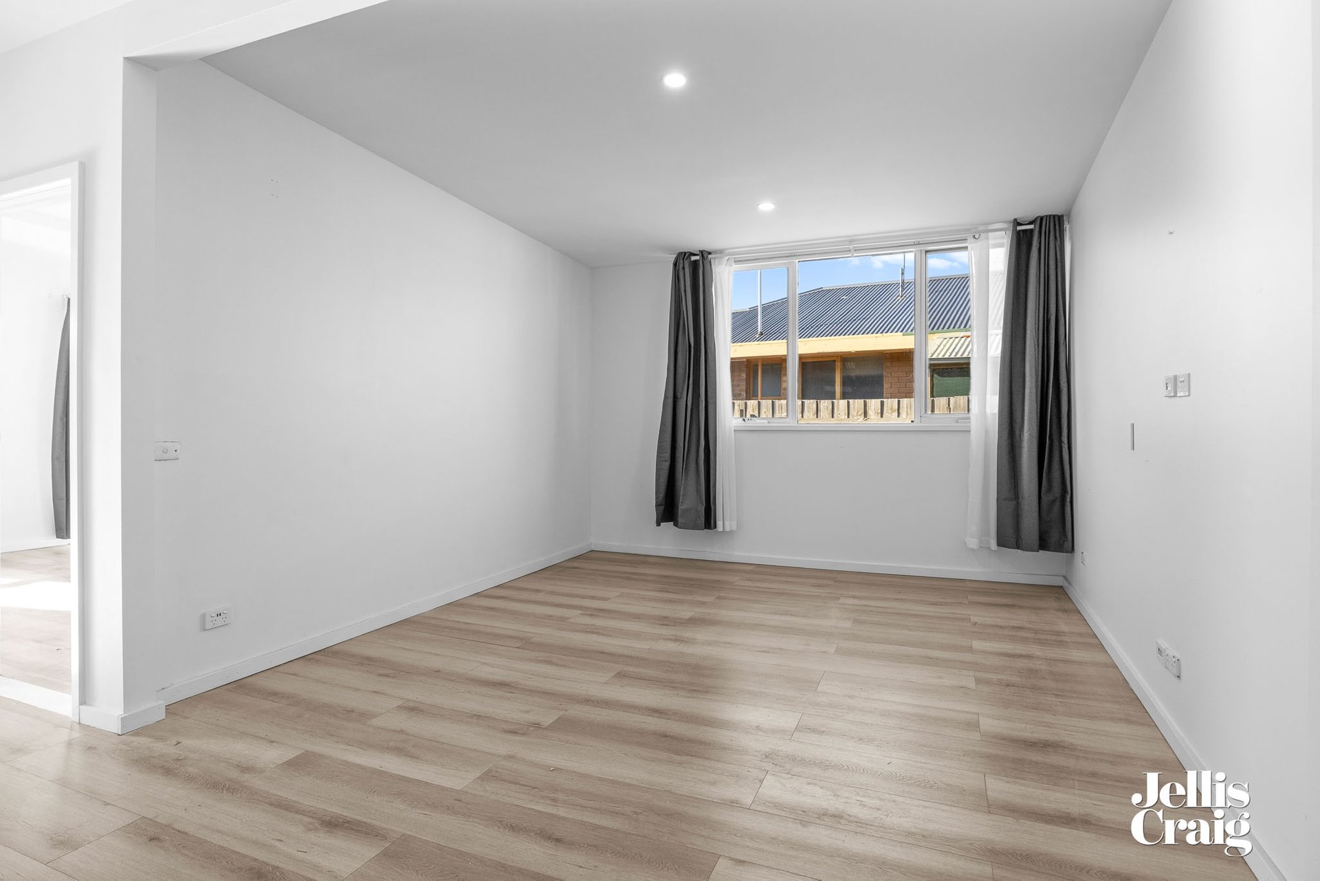 82 Wangarra Road, Frankston image 7