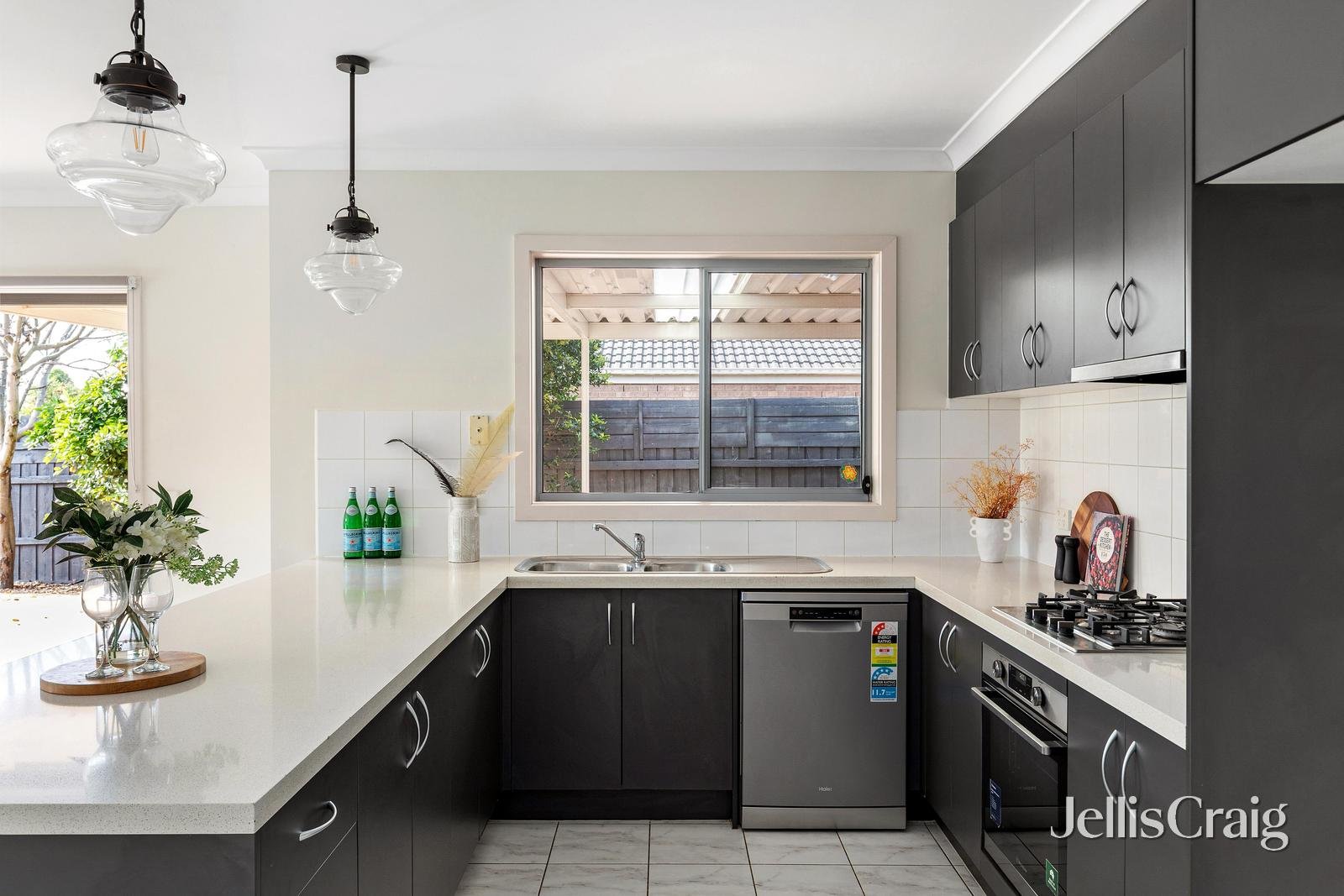 82 Waterview Drive, Mernda image 4