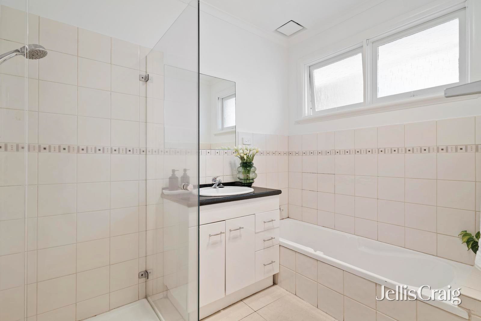 82 Whittens Lane, Doncaster image 9