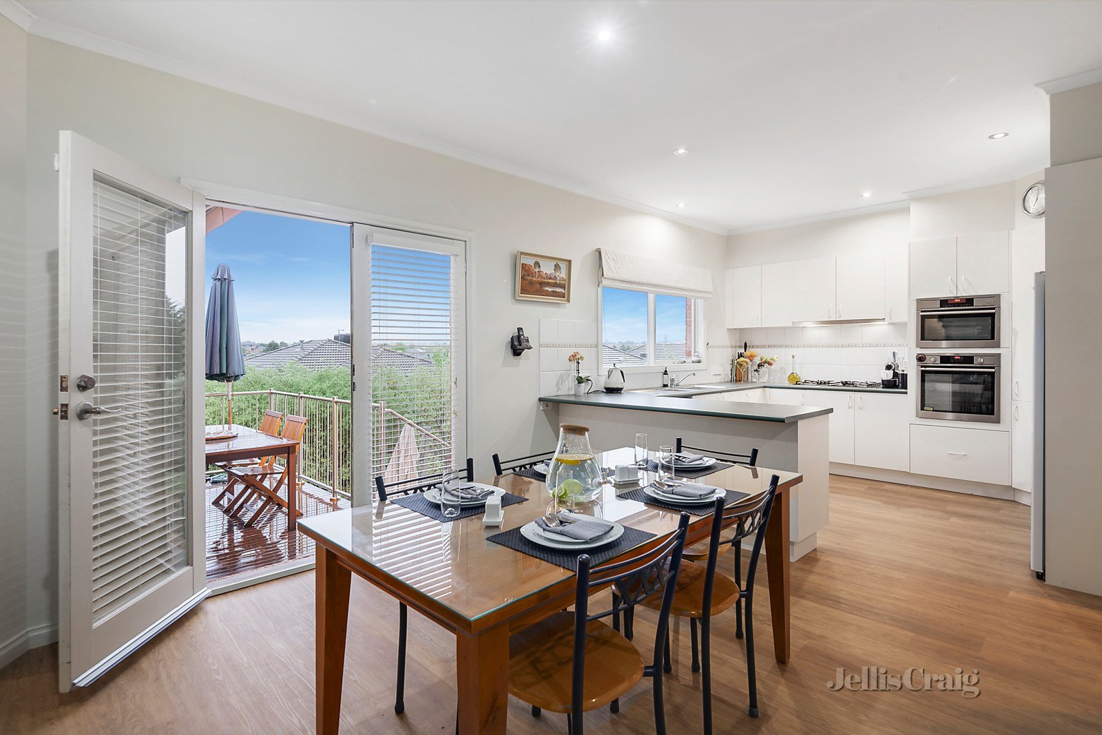 82 Yarra Valley Boulevard, Bulleen image 3