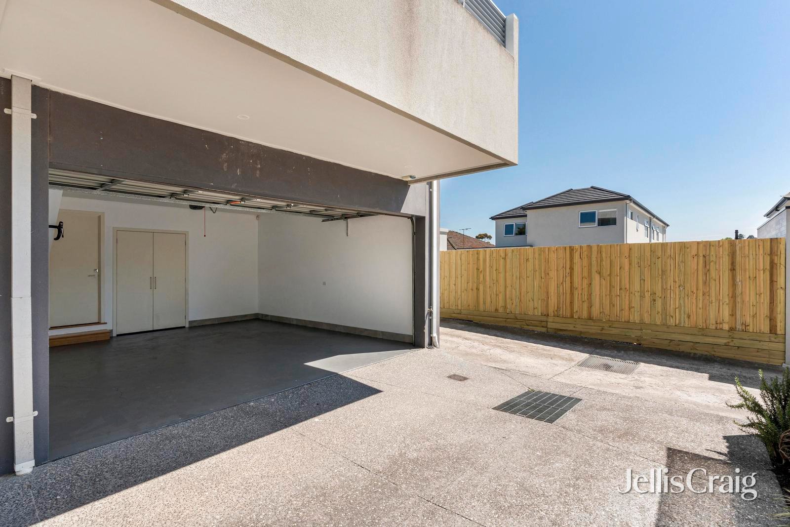 8/20 Glass Street, Essendon image 9