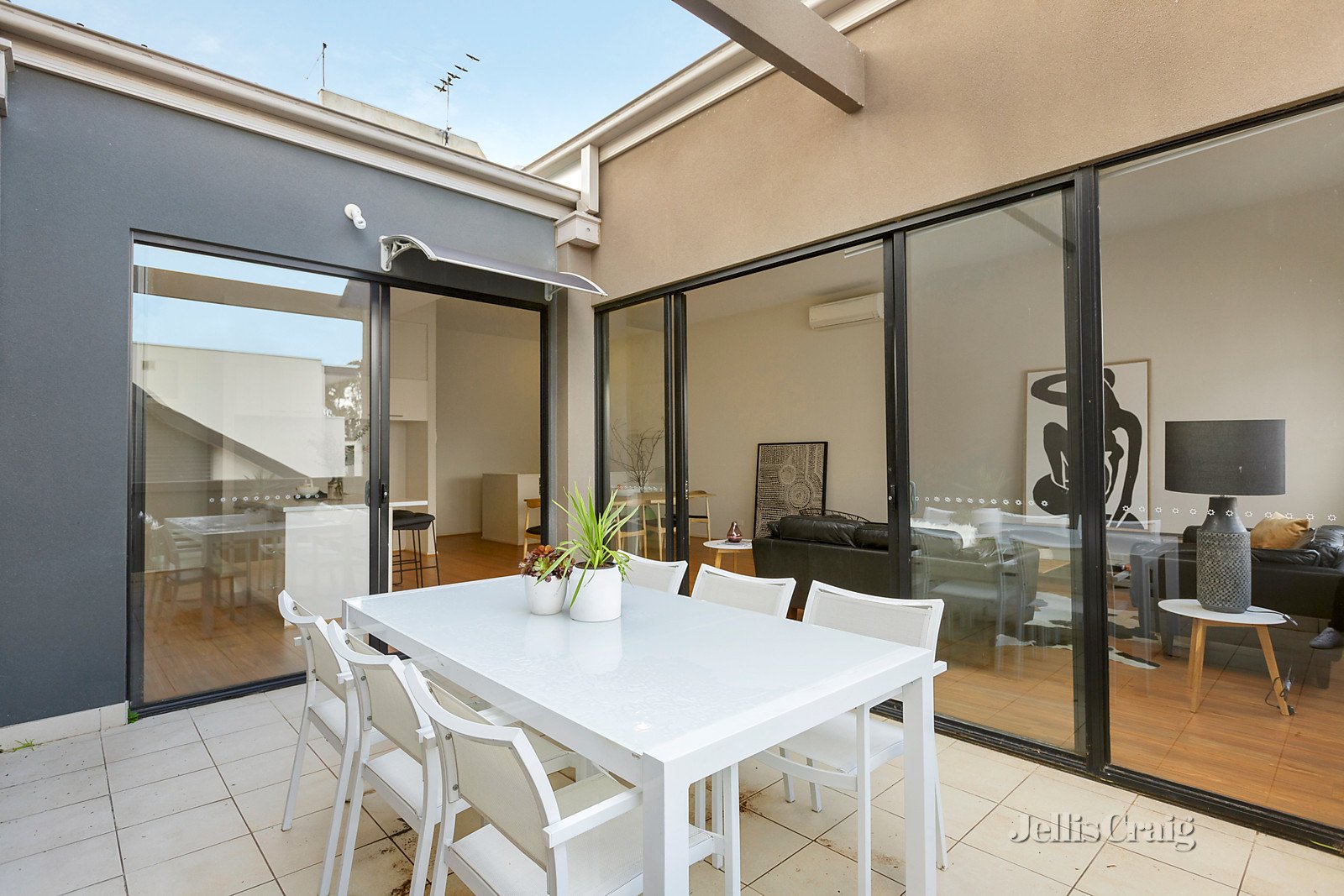 8/20 Mark Street, North Melbourne image 4