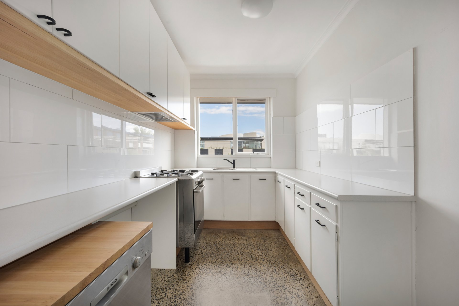 Property Gallery - Main Image
