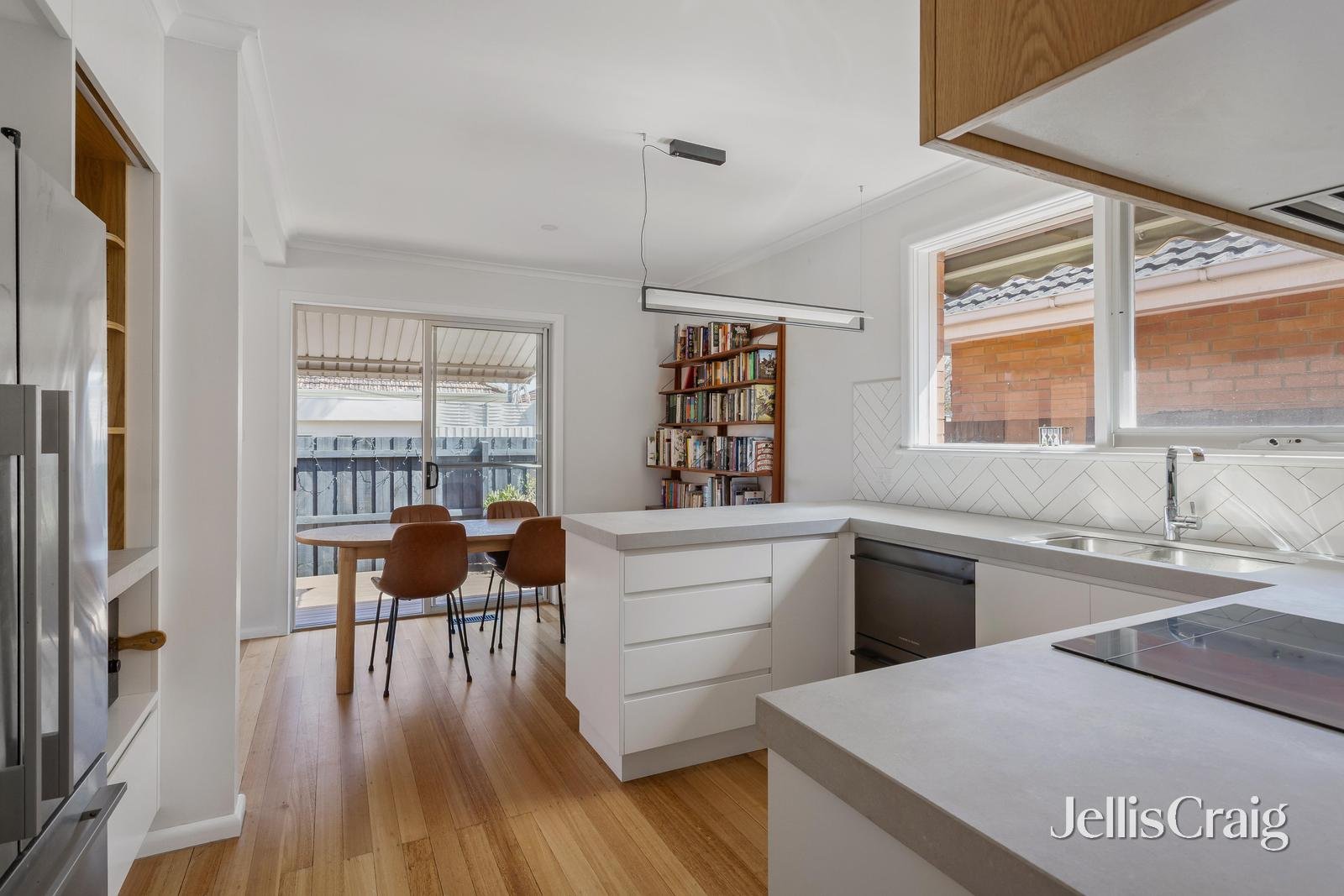 8/205 Grange Road, Glen&nbsp;Huntly image 6