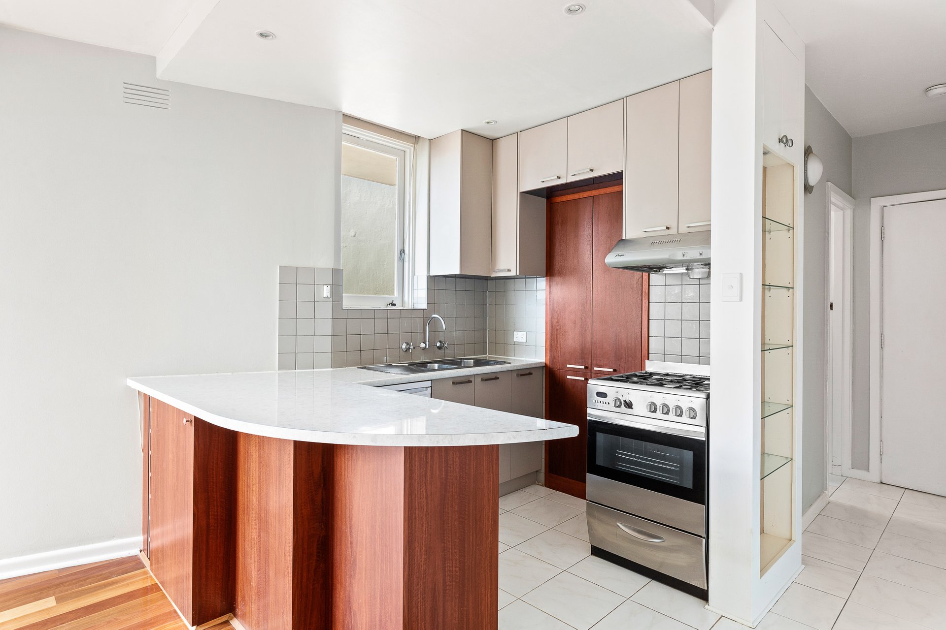 Property Gallery Thumbnail 2