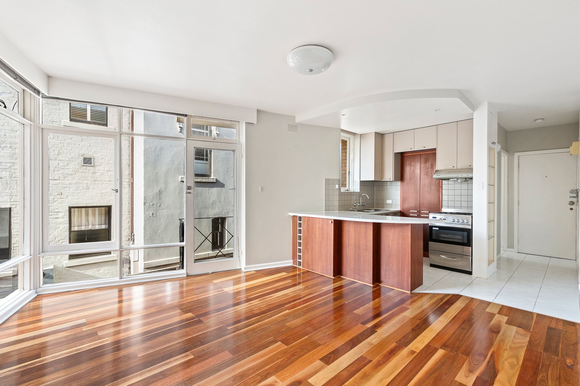 Property Gallery Thumbnail 4