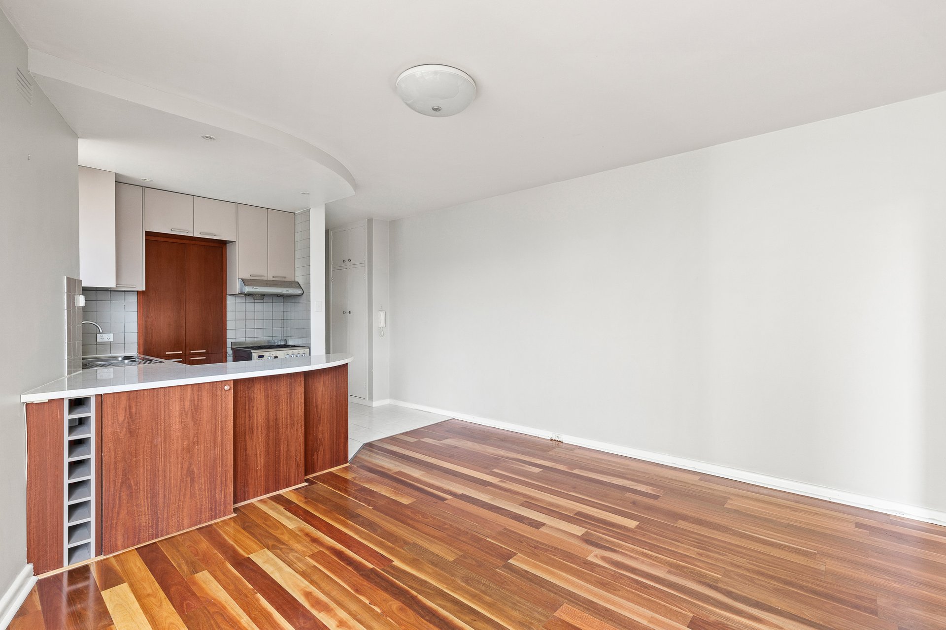Property Gallery Thumbnail 5