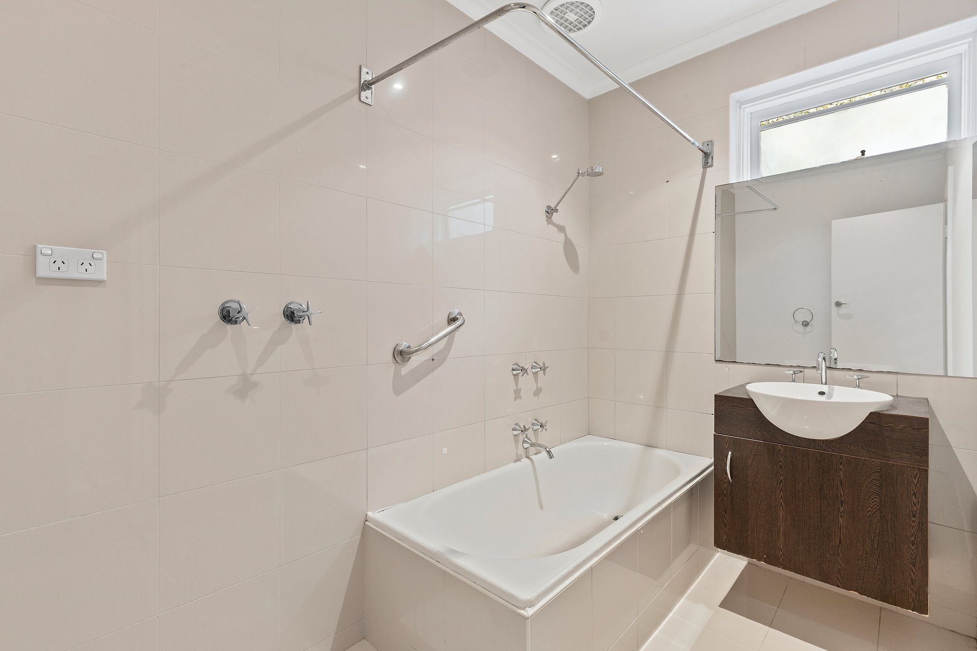 8/21 Elphin Grove, Hawthorn image 7