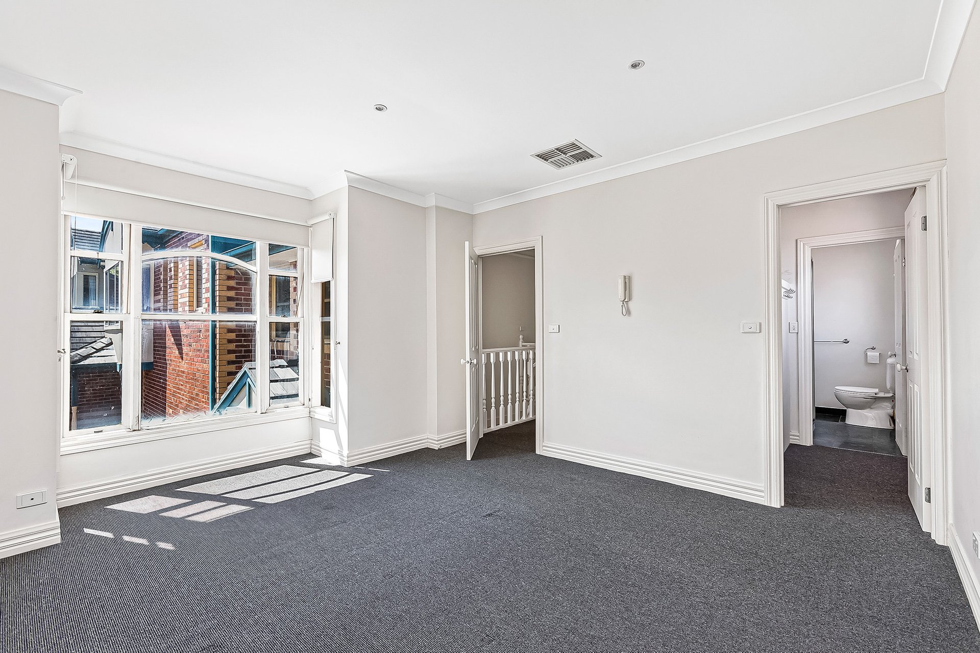 Property Gallery Thumbnail 4
