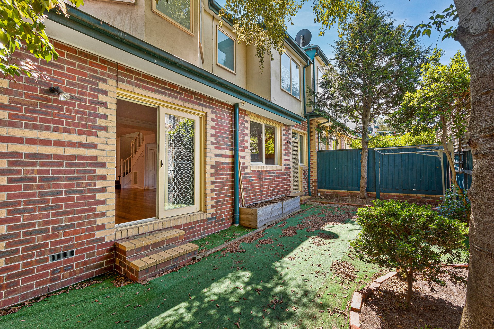 Property Gallery Thumbnail 6
