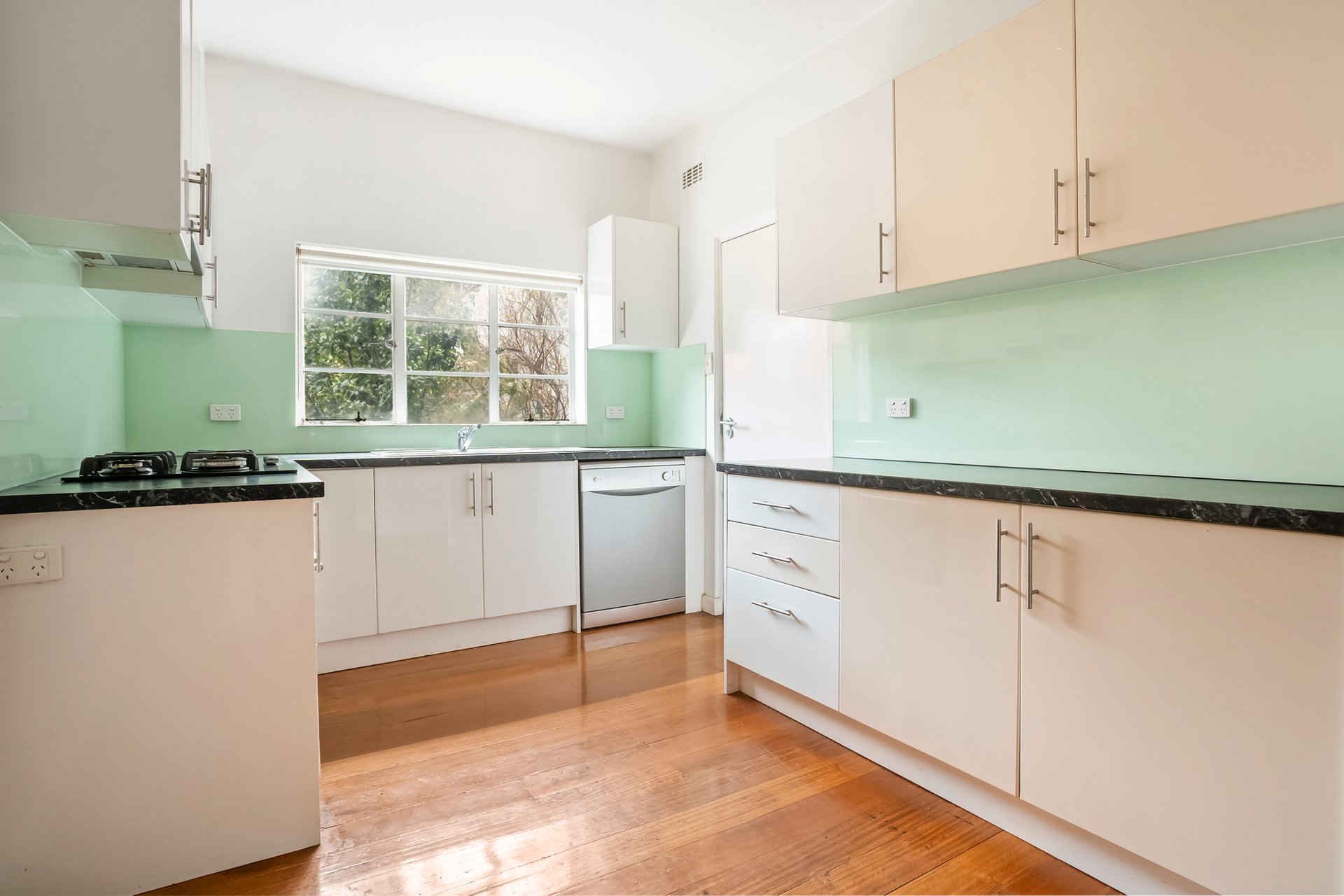 Property Gallery - Main Image