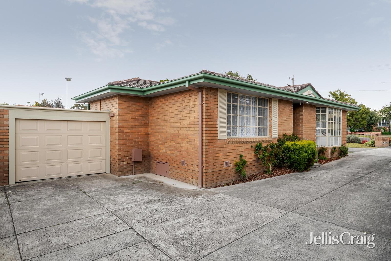 8/216-218 Lawrence Road, Mount Waverley image 10