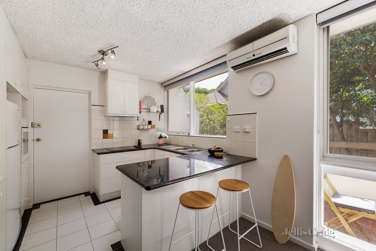 8/217a Highfield Road, Camberwell image 2