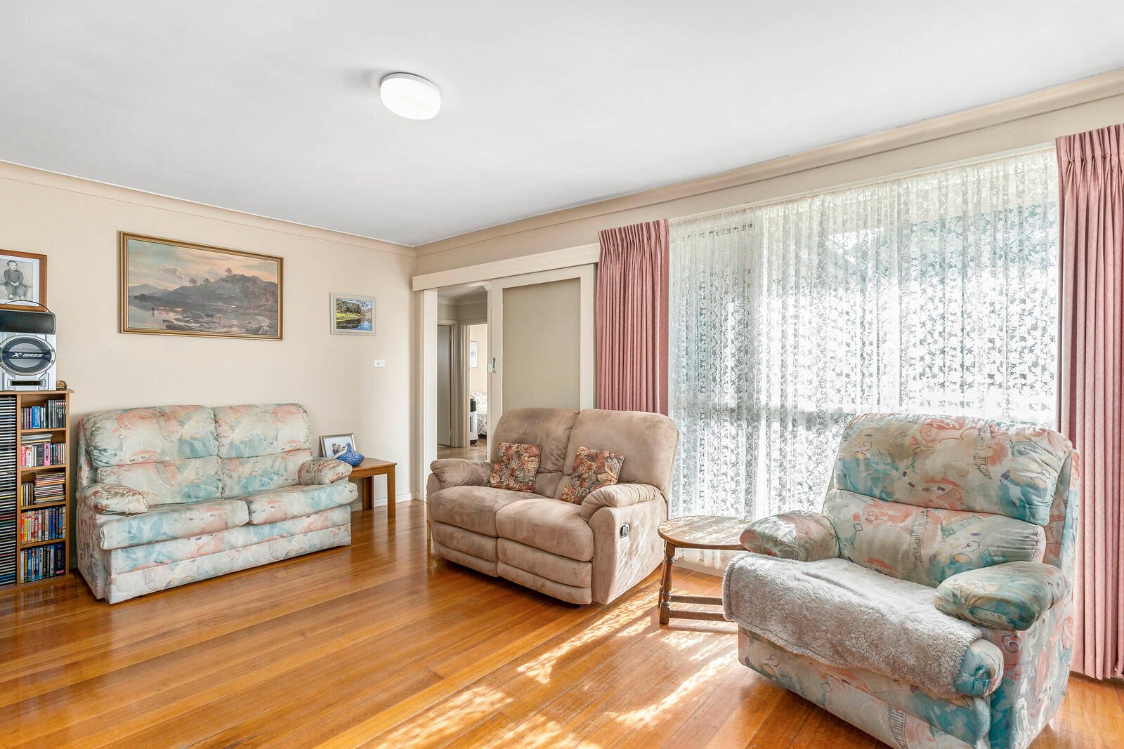 Property Gallery Thumbnail 3