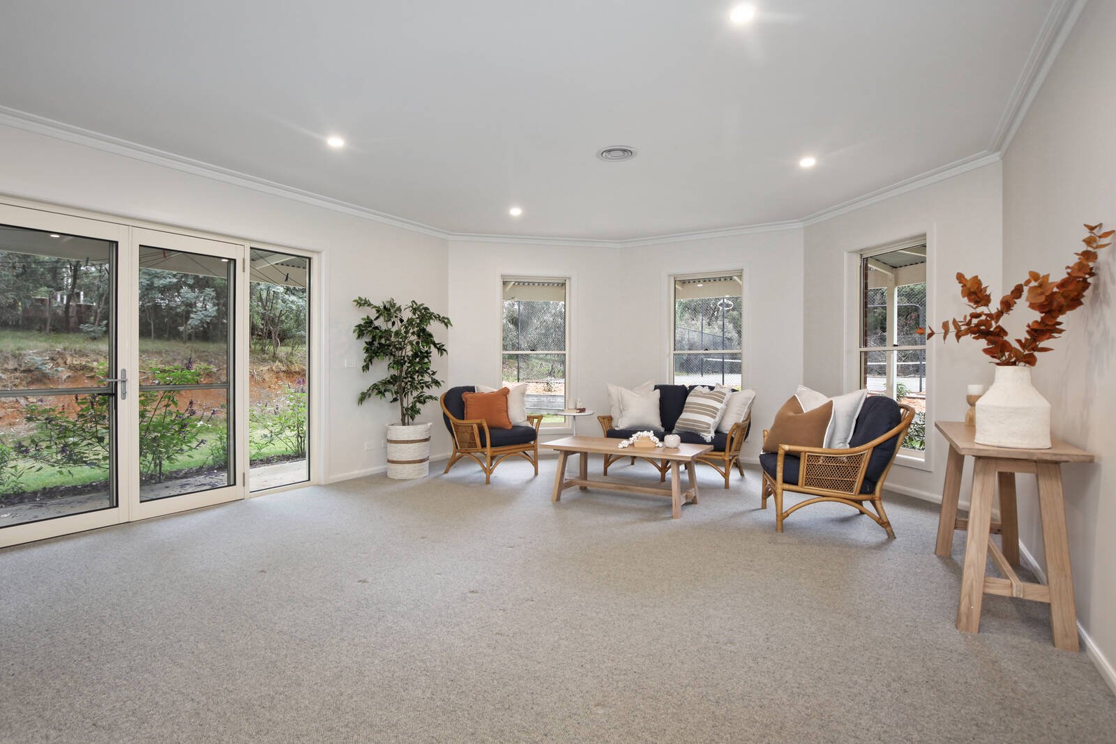 Property Gallery Thumbnail 7