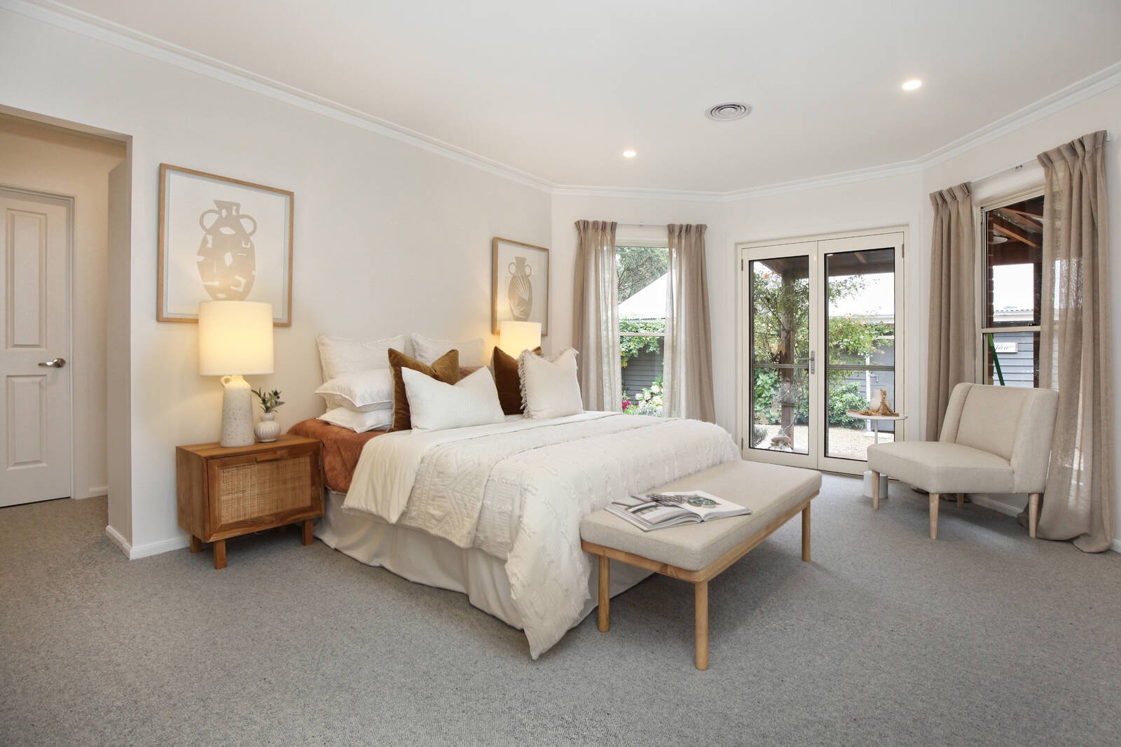 Property Gallery Thumbnail 9