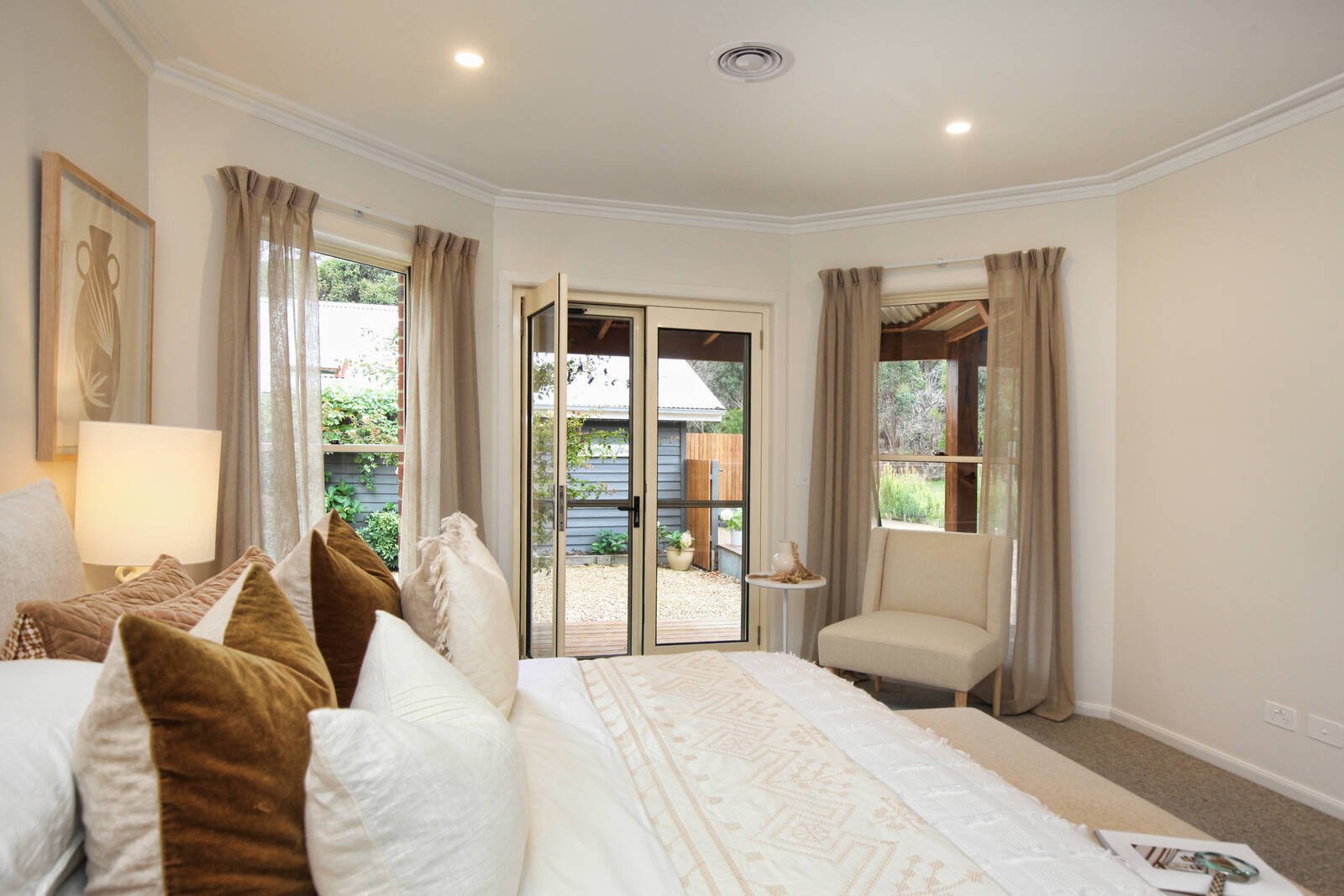 Property Gallery Thumbnail 12