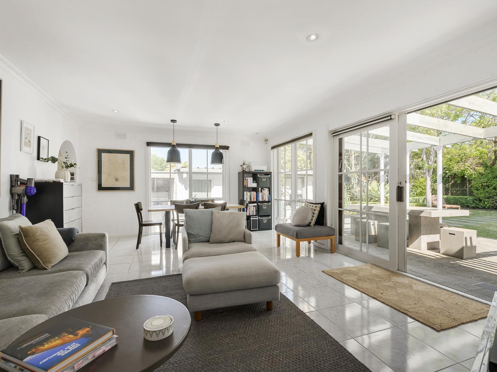 822 Canterbury Road, Box Hill South image 5