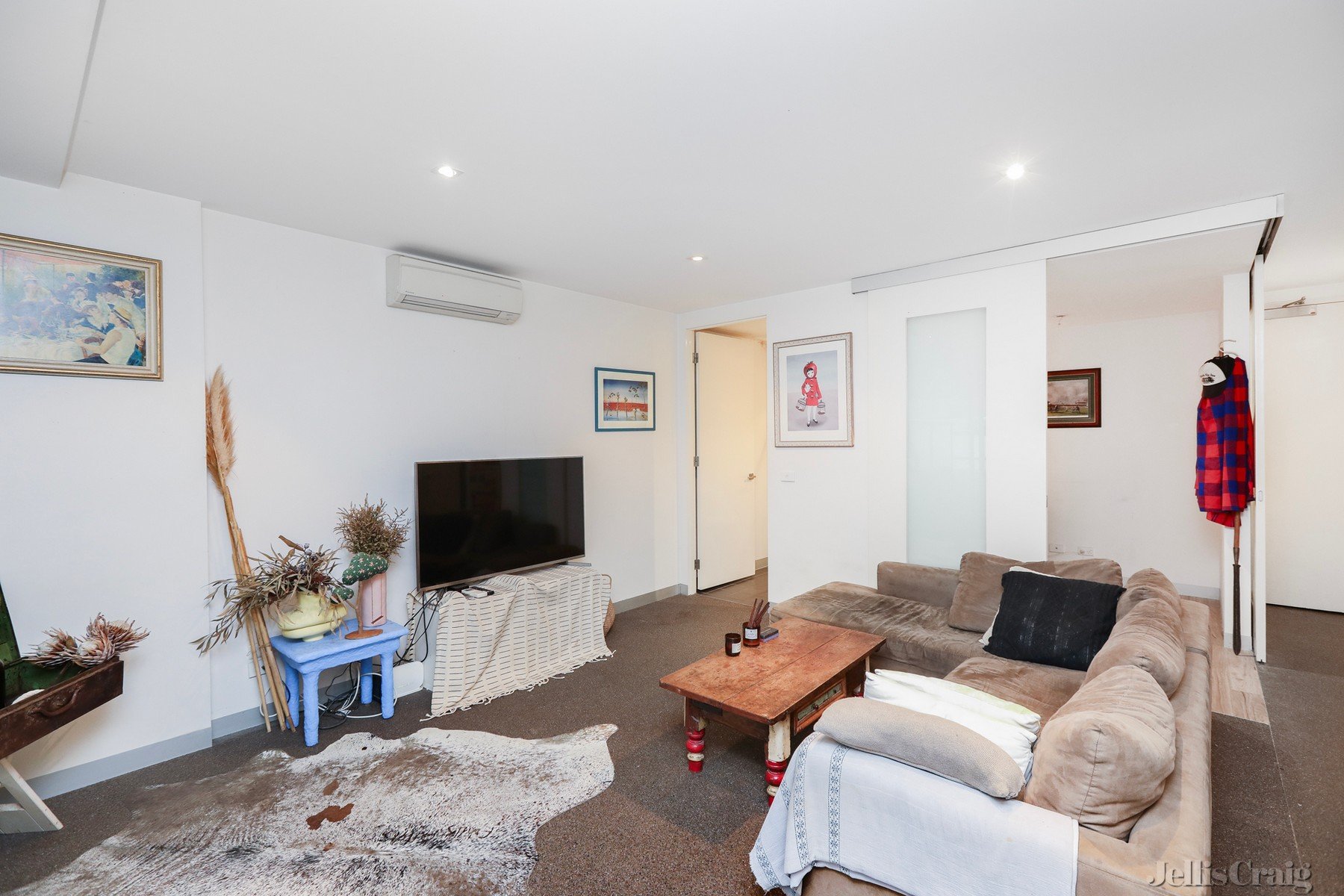 8/22 Stanley Street, Collingwood image 2