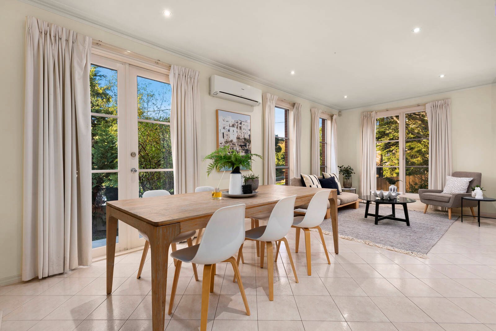Property Gallery Thumbnail 3