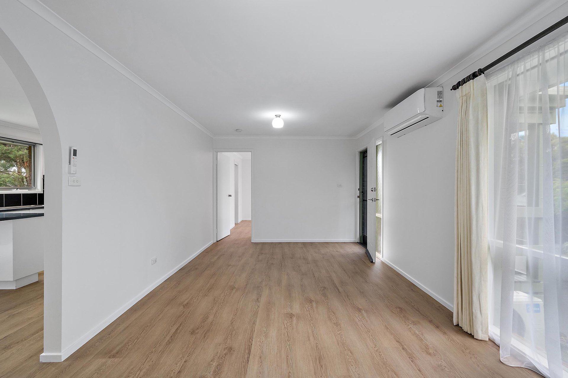 822B Mt Dandenong Road, Montrose image 5