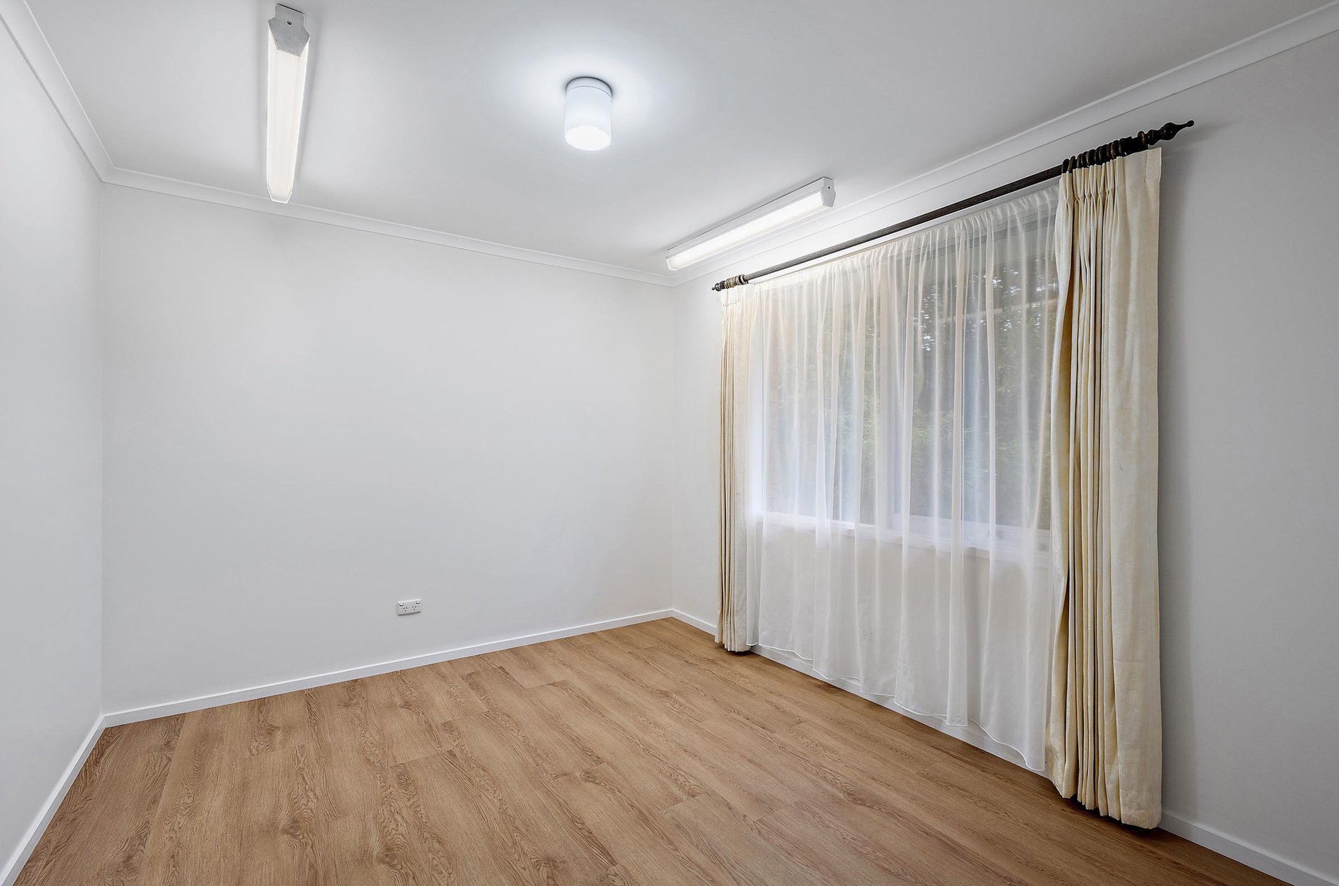 822B Mt Dandenong Road, Montrose image 6