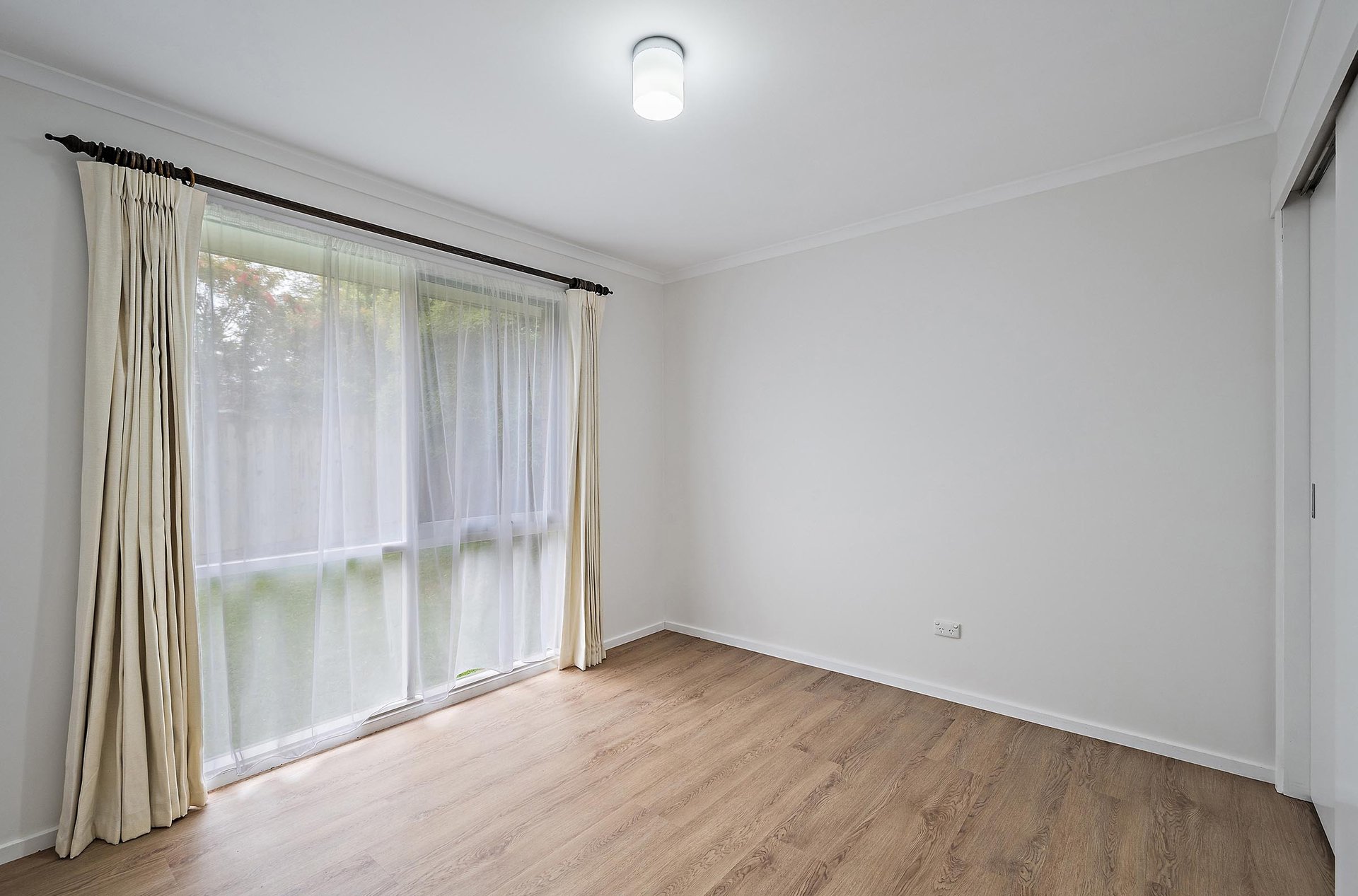 822B Mt Dandenong Road, Montrose image 7