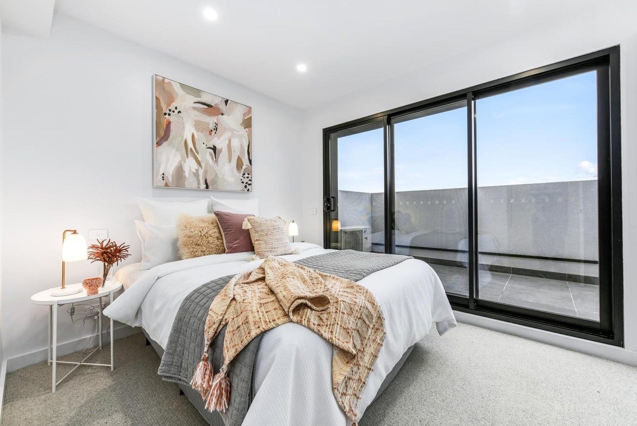 8/23 Carawatha Road, Doncaster image 8