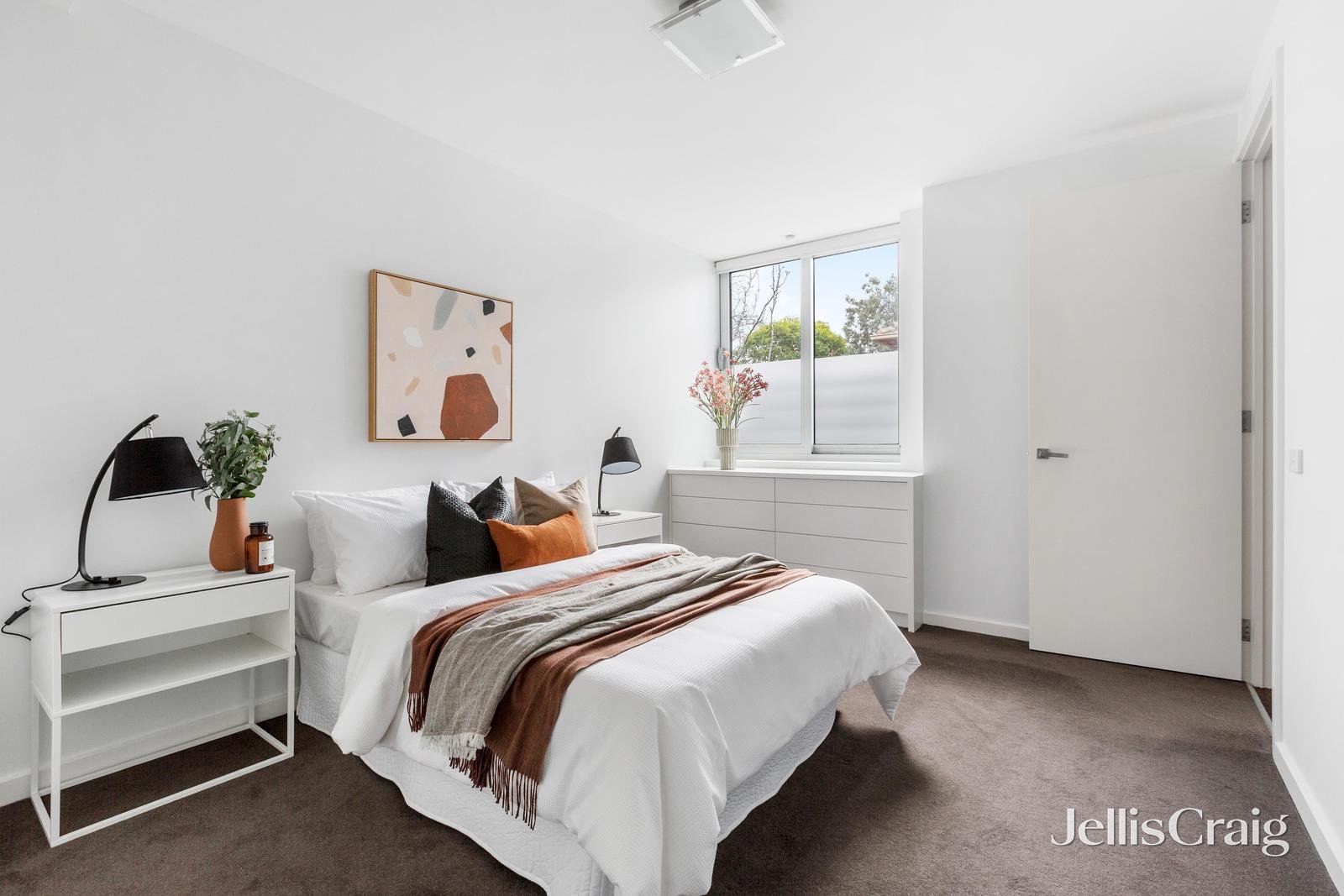 8/247 Williams Road, South Yarra image 5