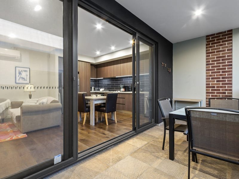 Property Gallery Thumbnail 6