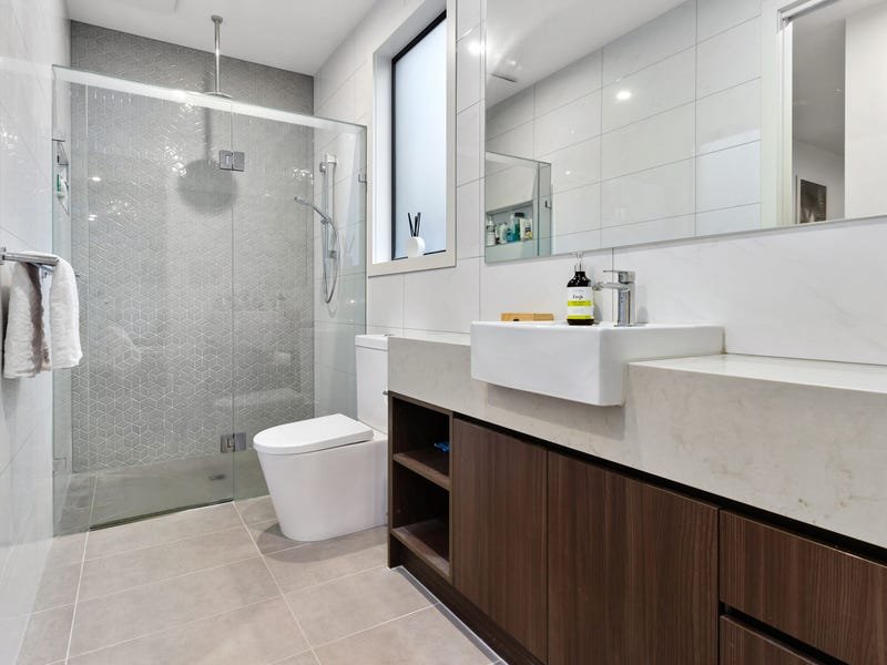 Property Gallery Thumbnail 13